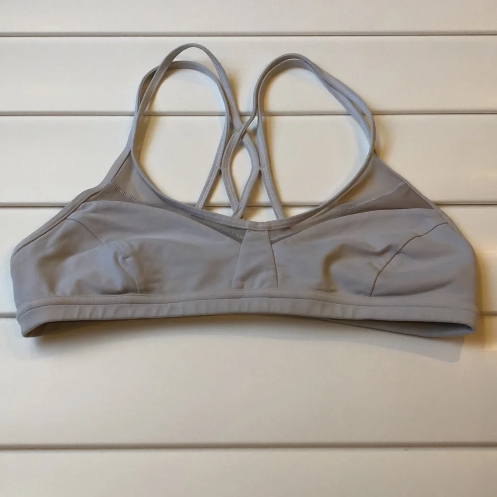 Lululemon white crisscross spaghetti strap sports bra - Picture 5 of 10